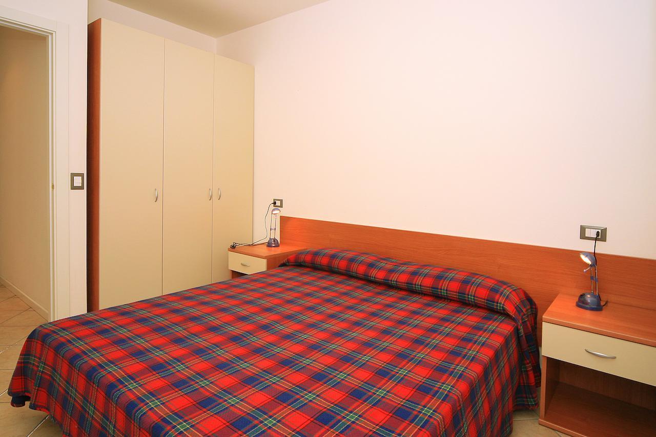 Stefania Apartment *